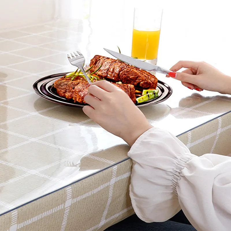 Toalha de mesa proteção total - transparente e impermeável