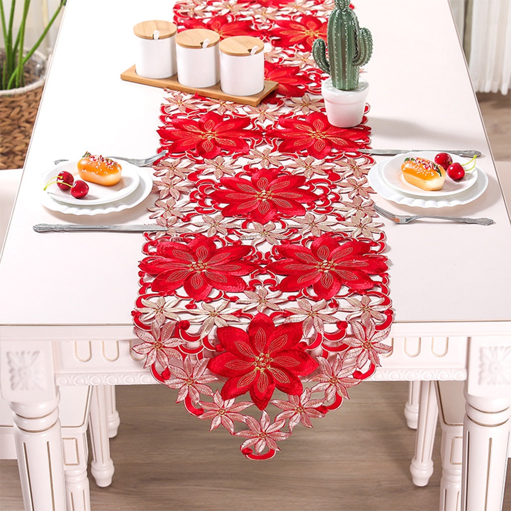 Caminho de mesa natalino com lindos detalhes vazados - vários tamanhos