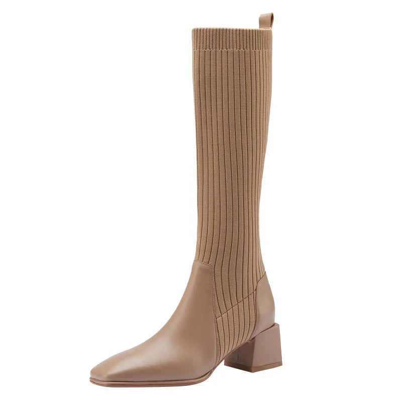 Bota de inverno com cano longo em tricô - super quentinha