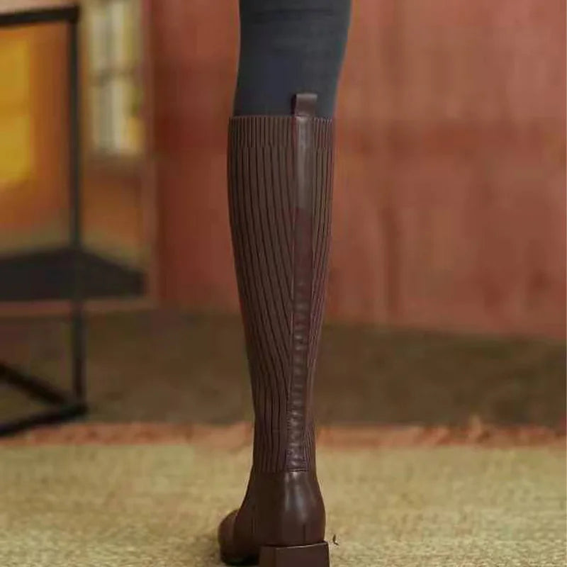 Bota de inverno com cano longo em tricô - super quentinha
